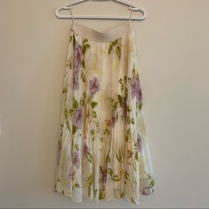 Aritzia Wilfred Twirl Skirt (like new)